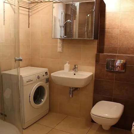 Apartman Lucky 13 *